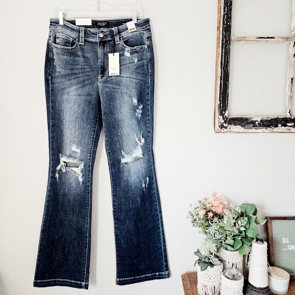 Judy Blue Mid Rise Dark Wash Hand Sand Distressed Bootcut Denim Jeans 13/31 NEW - Picture 4 of 16